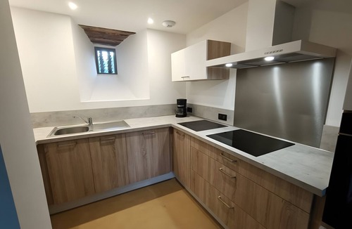 Le Claux House | Holiday Home “Gîte 9 Personnes Puy Mary” with Mountain View, Private Terrace and Garden