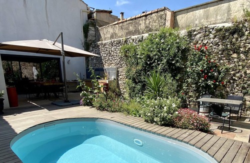 Cournonsec Villa | Homerez - Spacious villa With swimming pool