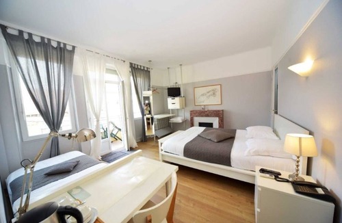 Capdenac-Gare Hotel | Hotel de Paris (Capdenac)
