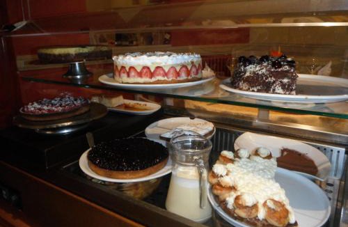 Saint-Just-en-Chevalet Hotel | Hotel Restaurant de la Poste