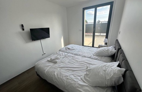 Satolas-et-Bonce Apartment | House 70 with 8 bedrooms lechaffardcom