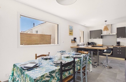 Saint-Michel-Chef-Chef House | House by the sea - 15m from the beach