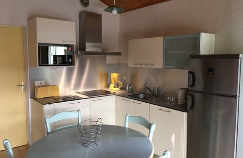 Saint-Jean-de-Monts House | House in a private residential complex with a pool, located in the heart of the forest and close to the beaches.