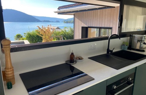 Angon House | House on the shores of Lake Annecy