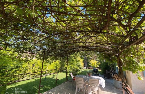 Valreas House | House with garden in Provence