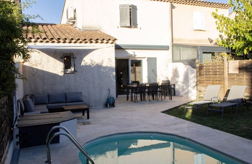 Venelles House | House with small pool near the center of Aix