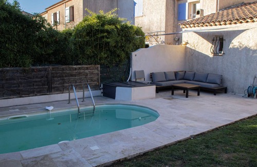 Venelles House | House with small pool near the center of Aix
