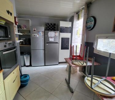 Echirolles Hostel | Idéal pour déplacement 4 chambres,5 lits