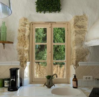 Chateauneuf-du-Pape House | L'Orée du Castel - Gîte au pied du château