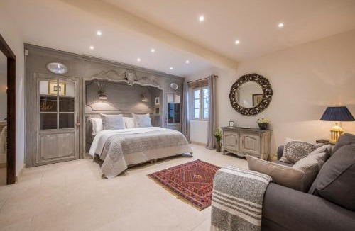 Bonnieux Villa | La Becasse Heritage Pool Manor