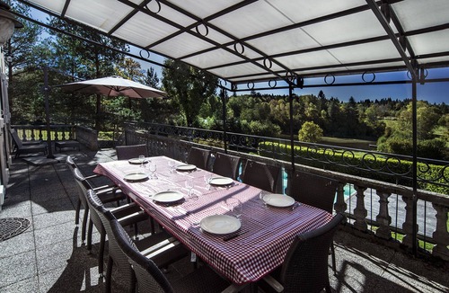 Prondines House | La Demeure de L'Eclache, charming gîte for rent in the heart of Auvergne