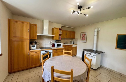 La Compote House | La Grange des Lilas – Garden, Wifi & Parking in the Heart of the Mountains