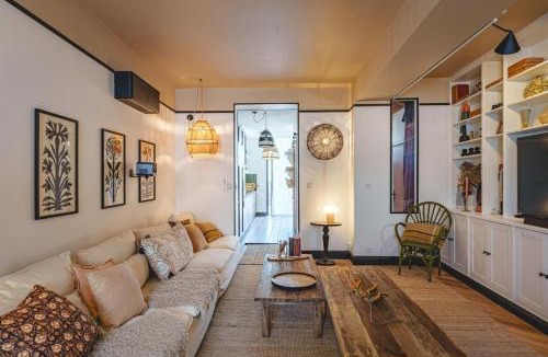 Saumur House | La Maison dAmbre-Jacuzzi-Sauna-Clim-4chambres