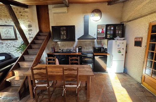 Bourg-Saint-Andeol Apartment | La Parenthèse, 2 bedrooms & terrace