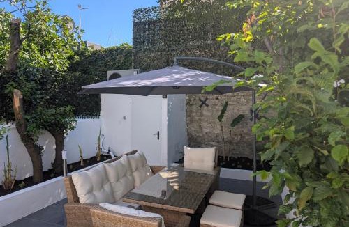 Montlucon Apartment | La Piscine - Villa Valmy - Hypercentre - Gare SNCF