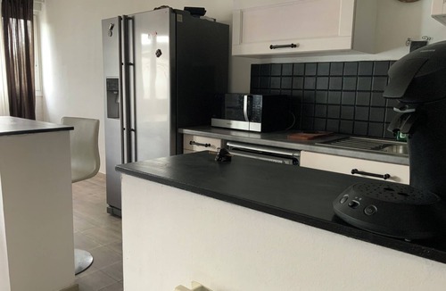 Estanove Apartment | Large air-conditioned apartment between the beach and the center of Montpellier