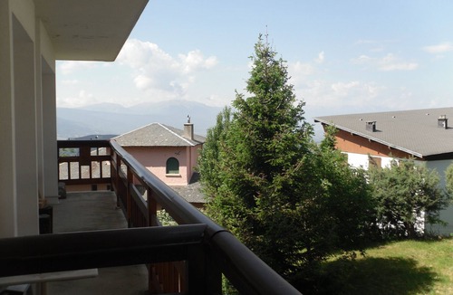 Font-Romeu-Odeillo-Via Apartment | Large Cozy Apartment, Esprit Chalet in the heart of Font Romeu. WIRELESS.