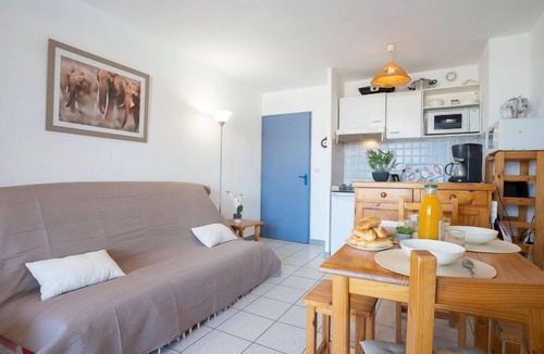 Saint-Cyprien Plage Apartment | Le Clos de St Cyprien by Interhome
