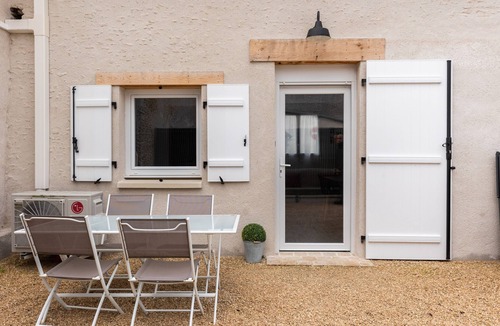 Contres House | Le Clos Controis Gîte with Air Conditioning