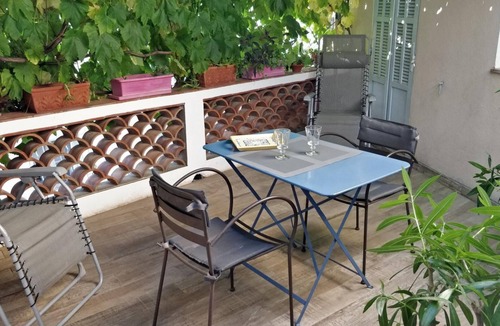 La Garde-Freinet House | Le Gîte de Village Le Petit Bouchon