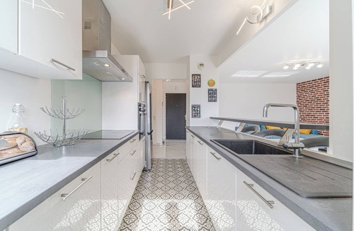 Ferrandiere - Maisons Neuves Apartment | Le Mistral 2 people with balcony in Villeurbanne.