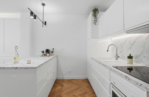 Gares Apartment | Le Parisien Charming & 150m from St-Roch Station - 4 pers