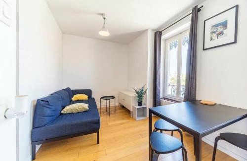 Voltaire - Saint Amour Apartment | Le Petit Chaponnay - Charming Apartment for 2 near Saxe Gambetta