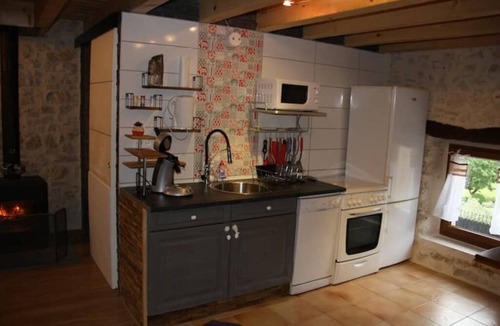 Conjux Apartment | ✨Le Portougais, chalet, Savoy's Little Venice