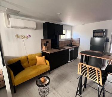 Ampus Apartment | Le Sofa
