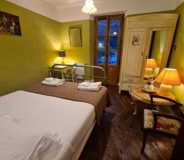 Saint-Martin-dʼEntraunes Bed & Breakfast | Les Etrangers a l'ancien Hotel des Etrangers