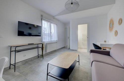 Avoine Apartment | Les Forges fond