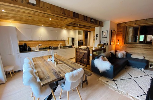 Les Carroz-d'Araches Apartment | Luxury apartment at the foot of the slopes-