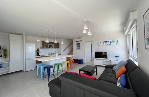 Leucate Apartment | Luxury Duplex for 7 Pers. with Terrace and Parking 500m from Beach