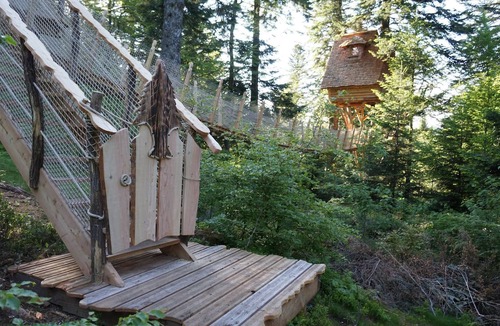 La Tour-dʼAuvergne Cabin | Méïzou des Puys tree house