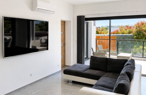 Juvignac House | Magnificent villa with golf view 20 min from the sea and 10min from the center of Montpellier