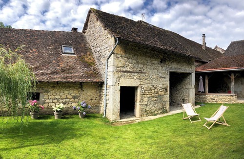 Lhuis Cottage | Maison de Campagne au Cœur du Bugey , Proche de la Via Rhona