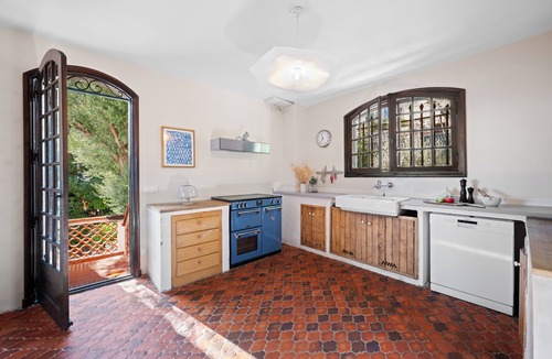 Roquebrune-Cap-Martin Villa | Maison Soleillade – A rustic, peaceful home with a view of the sea