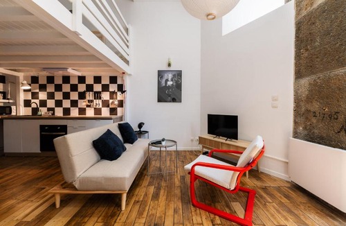Secteur 2 Apartment | Majesté-Centre-Charmant