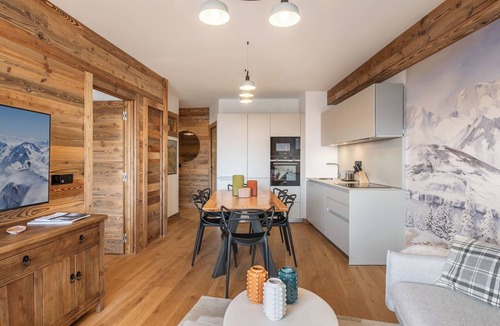 Cognet Apartment | Malaya - Alpine apartment near slopes Alpe d'Huez