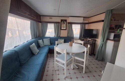 Besse-en-Chandesse House | MOBIL HOME MARMOTTES 6 PERS