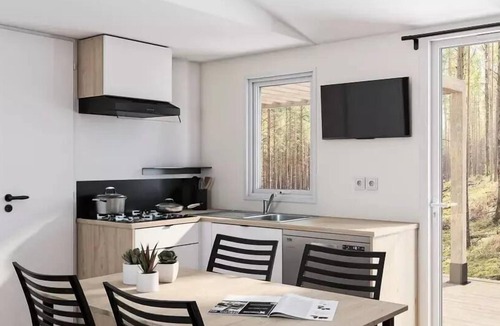 Saint-Germain-Laval House | Mobil-home Grand Confort - 33 m² - 3 bedrooms 6 people