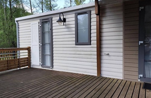 La Tour-dʼAuvergne House | Mobile home, pets welcome - 6 guests