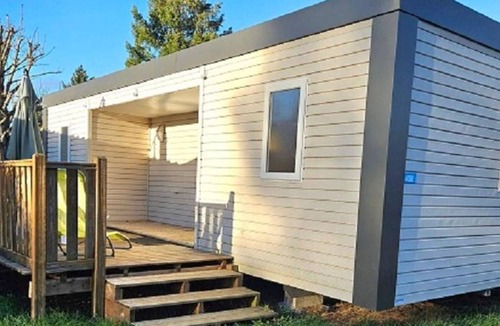 Charlieu House | Mobile Home with Terrace in Charlieu, 6 Guests