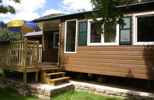 Meyrueis House | Mobile Home with Terrace and Equipped Kitchen in Meyrueis