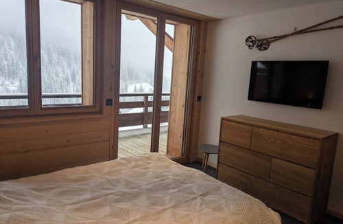Chatel Apartment | Modern apartment sleeps 8 people with Wi-Fi - Chatel Reservation