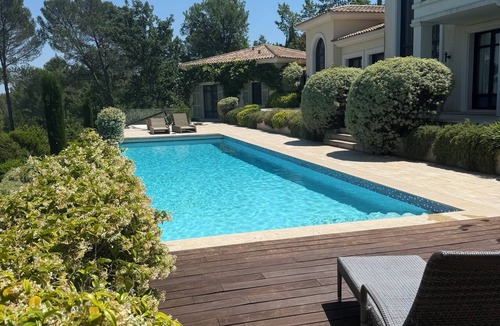 Tourrettes Villa | Modern Luxury Villa with Inifinity pool in gated Domaine de Terre Blanche