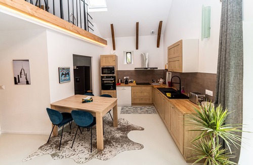 Espalion House | New apartment in fully renovated barn