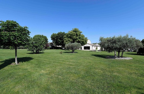 Caumont-sur-Durance House | New country house in Provence, between the Luberon and the Alpilles.