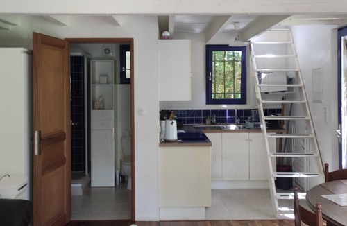 Le Tholonet Apartment | Nice furnished studio for 2 with mezzanine at 10 mn drive from Aix-en-Provence