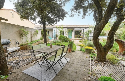 Serignan-du-Comtat House | Nice home in Serignan-du-comtat